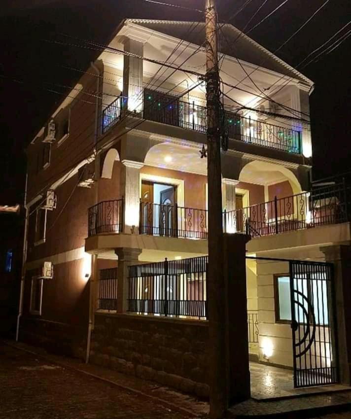 Vila Leo Lux Korce Exterior foto