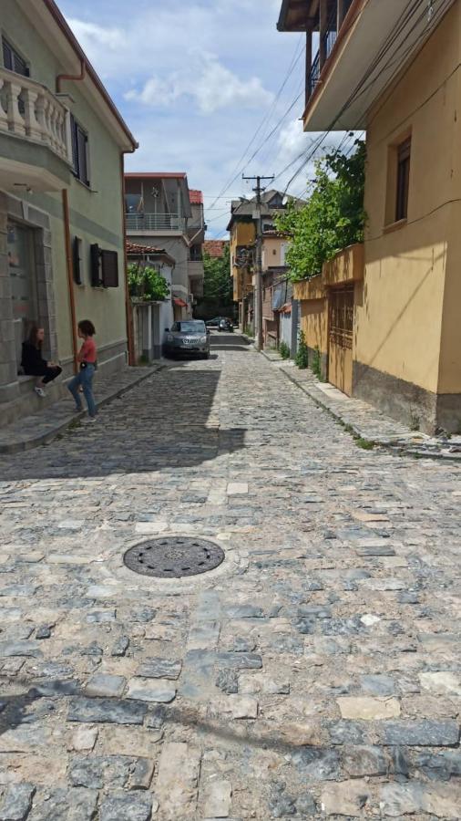 Vila Leo Lux Korce Exterior foto